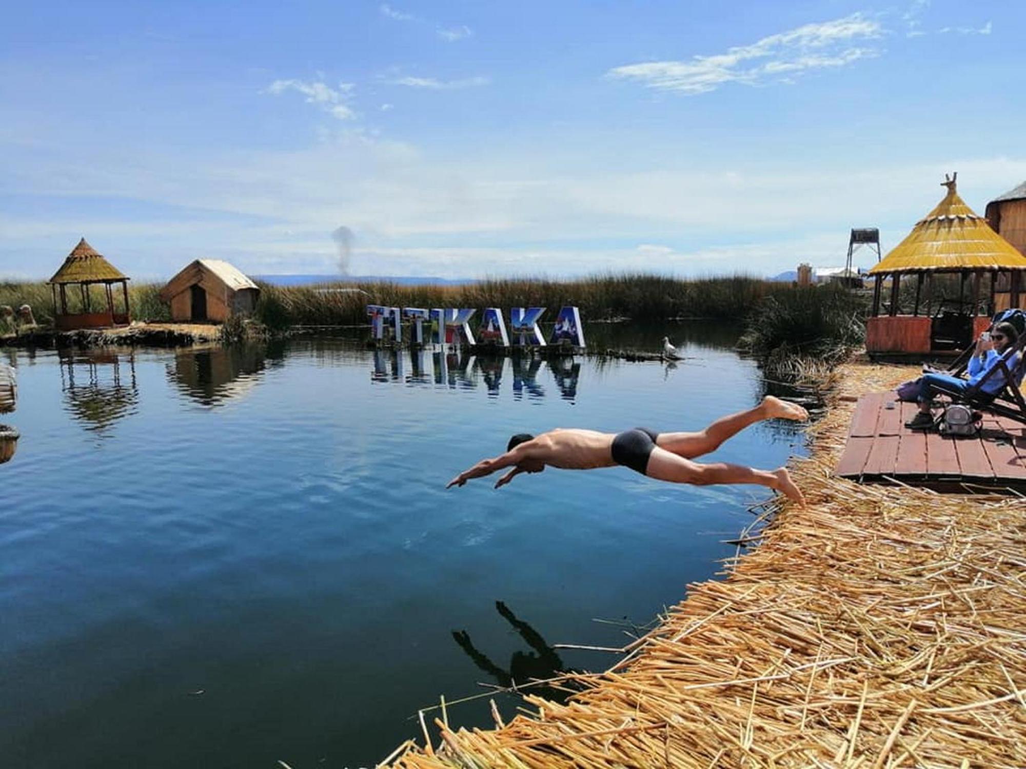 Uros Aruma-Uro On Uros Floating Islands Hotel Puno Buitenkant foto